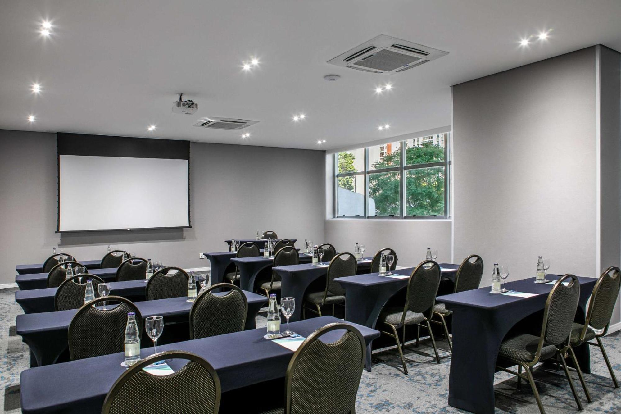 Hotel Meliá Jardim Europa San Paolo Esterno foto Meeting room at the hotel
